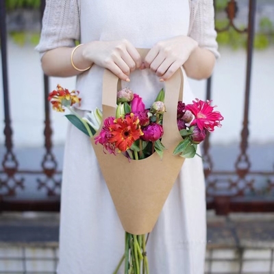 Take Away กระดาษคราฟท์กระเป๋าดอกไม้ Plant Florist ช่อดอกไม้ Handle กระเป๋าดอกไม้